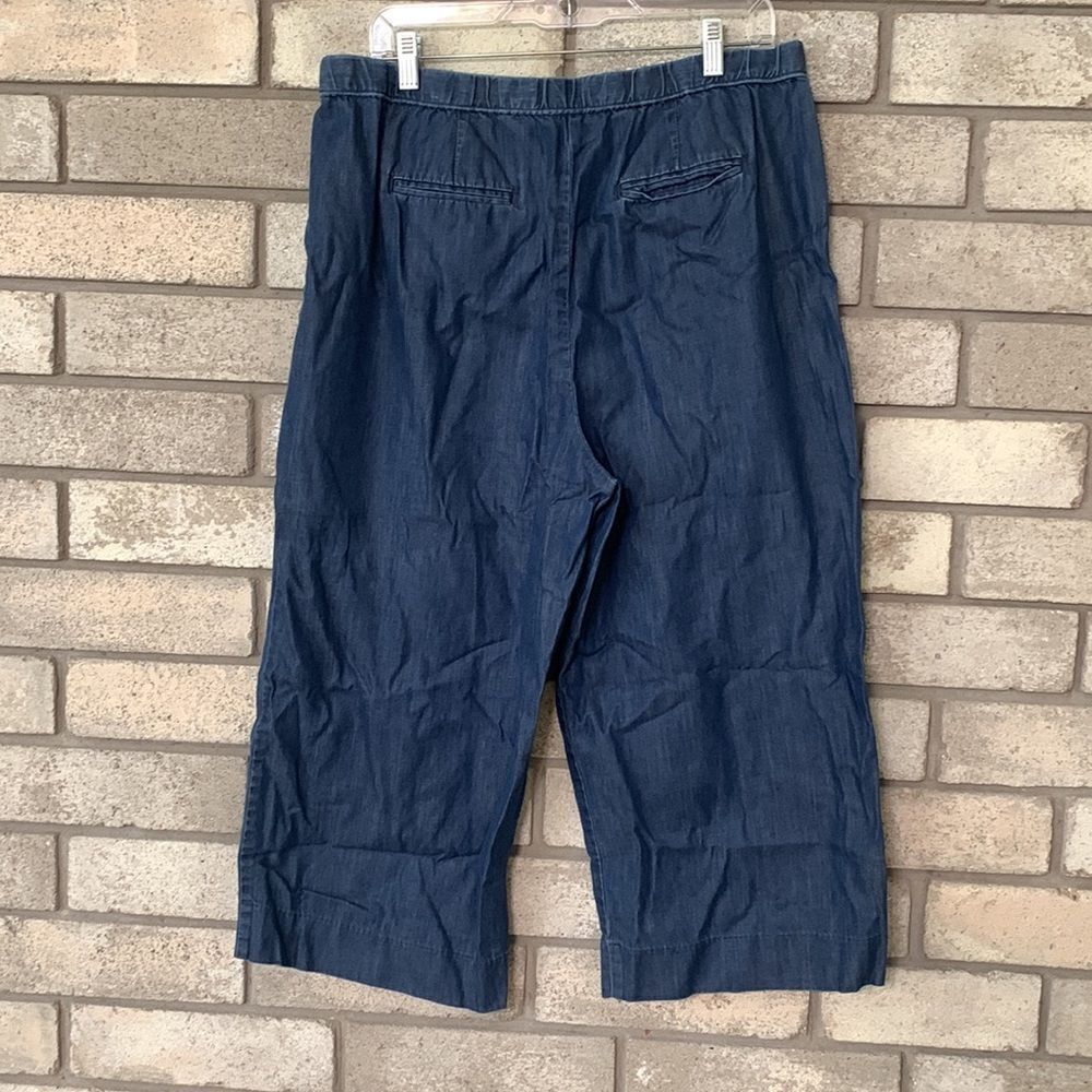 3for$20 Capri size 12 - Picture 3 of 3